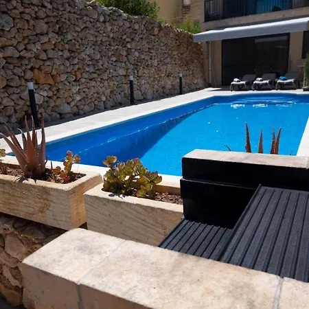 Si-Ku Holiday Home With Private Pool And Hot Tub Xaghra Exterior photo