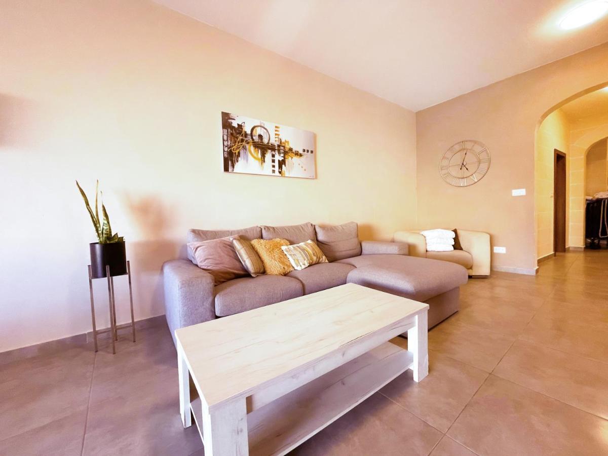 Si-ku With Private Pool And Hot Tub * Xagħra