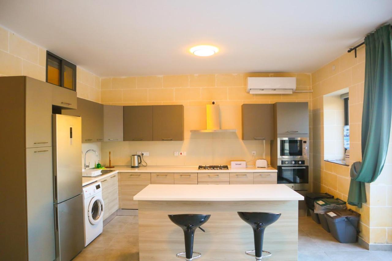 Si-ku With Private Pool And Hot Tub Xagħra