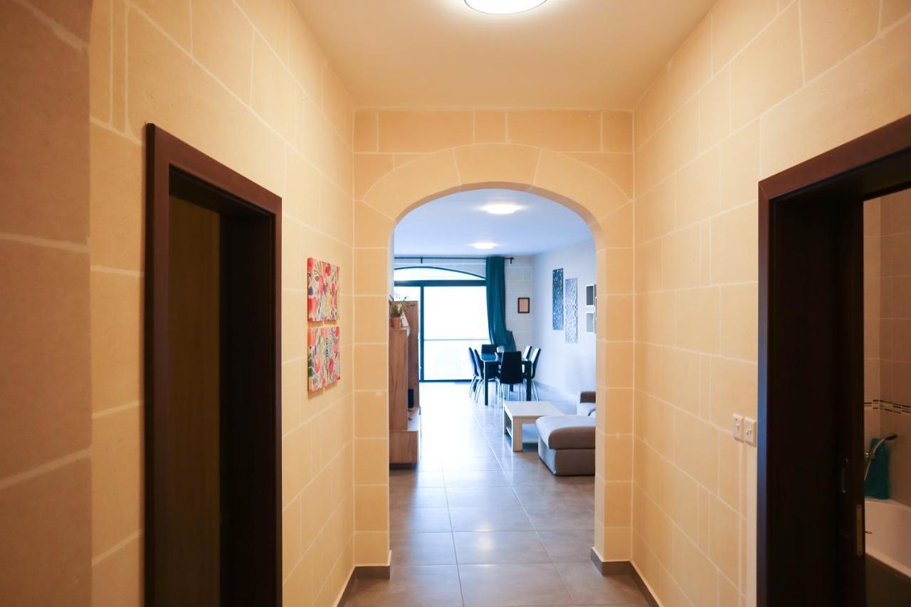Apartment Si-ku With Private Pool And Hot Tub Xaghra